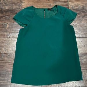 Women’s petite Ann Taylor top. Size small